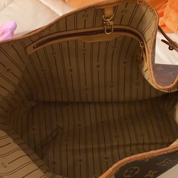 Louis Vuitton boho bag - Picture 3 of 8